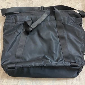 Extra large Lululemon weekender bag